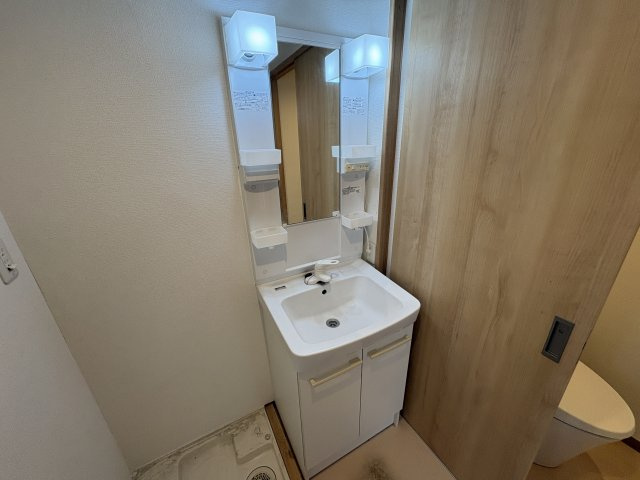 明石市王子１丁目の賃貸マンションの洗面所