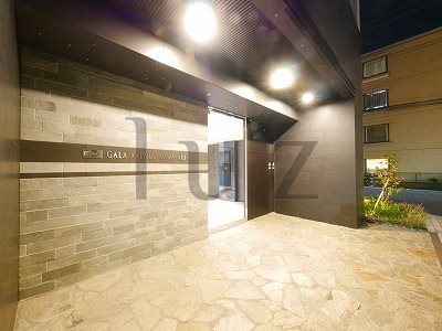 ガーラアヴェニュー川崎のエントランス