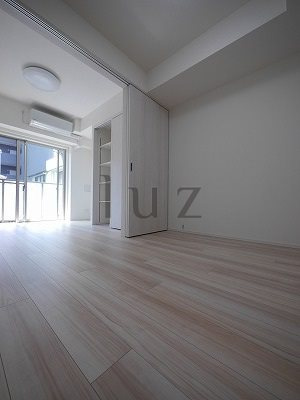 ガーラアヴェニュー川崎の居間・リビング