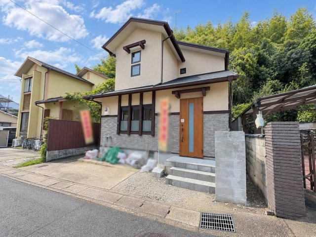 松室山添町の外観|緑豊かな閑静な住宅地！（R8.9撮影）