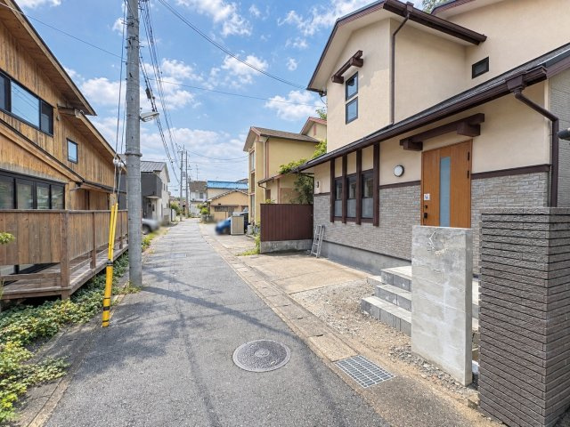 松室山添町の前面道路含む現地写真|他にも気になるおうちがございましたら、まとめてご案内いたします！（R8.9撮影）