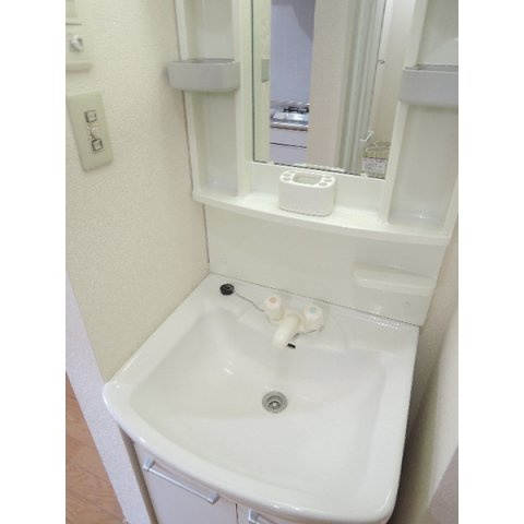 ピアヒルズの独立洗面台