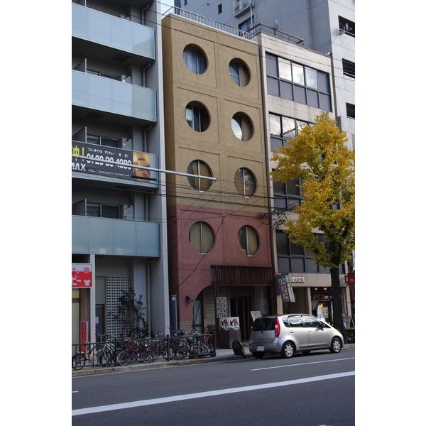 UTビルの外観