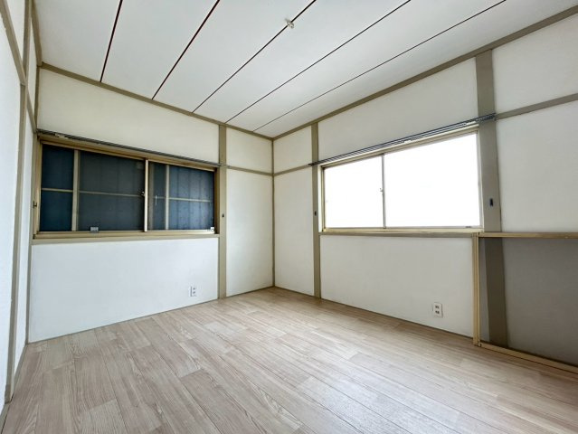 三木市志染町西自由が丘2丁目貸家の収納