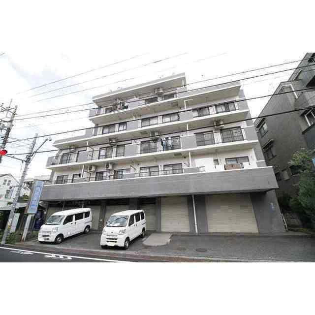 ファミール庚申の外観