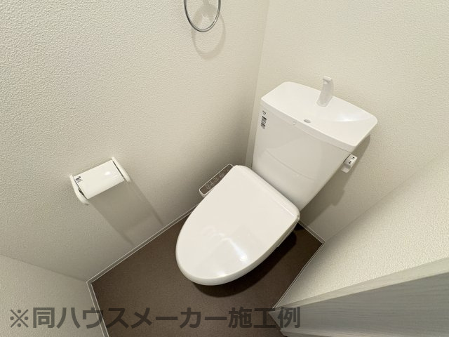 ジーメゾン福生加美平グラシアのトイレ|※同ハウスメーカー施工例