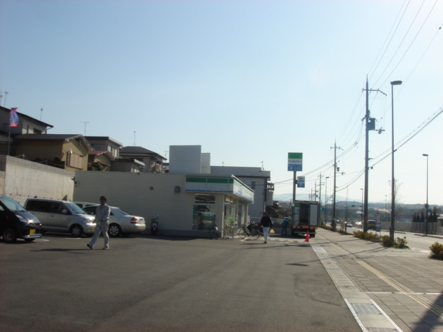 Ｇｒａｎｄ　Ｒａｆｆｉｎｅの周辺|ファミリーマート大津月輪三丁目店まで583ｍ