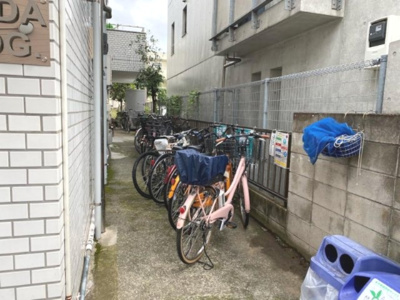 【エントランス】 | 岡田ビル | 毎日通るエントランスはこのようになっています