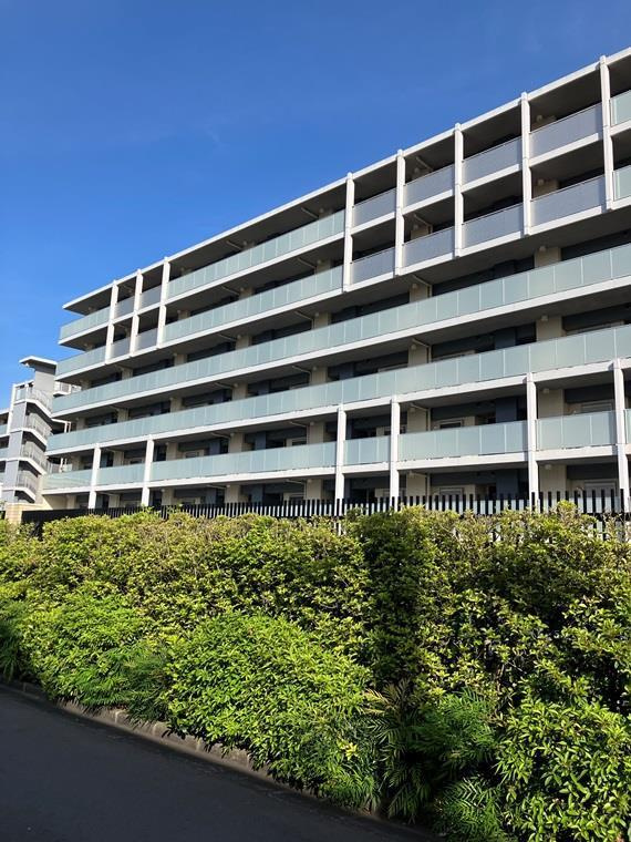 プラウドシティ新川崎の外観