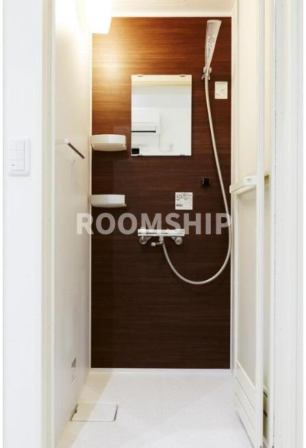 Shanti Casa四葉若葉のシャワールーム|同仕様写真