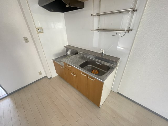 昭島市中神町２丁目のアパート
