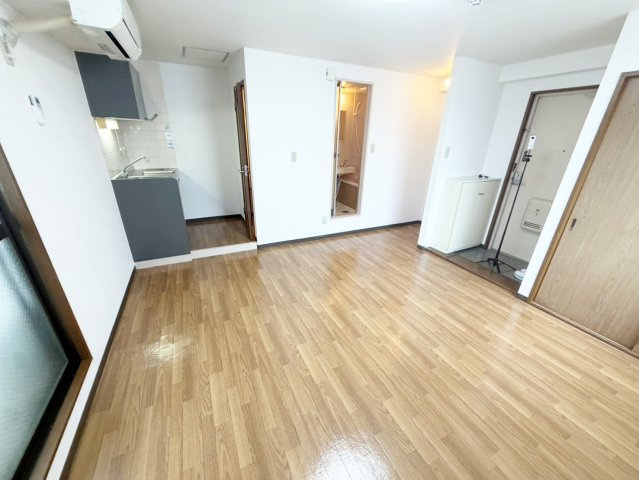 R・マンションの居間・リビング