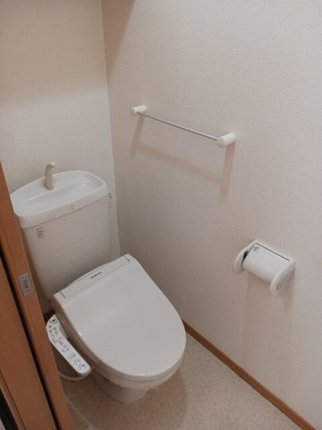 シンプルで使いやすいトイレです