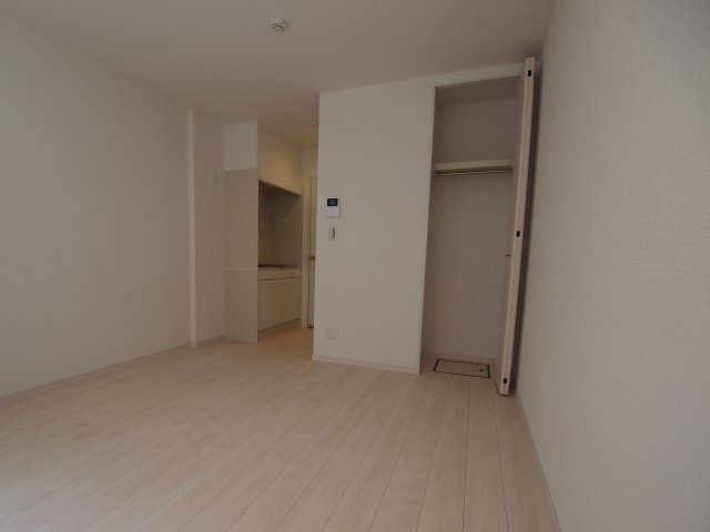使い勝手のいい寝室です