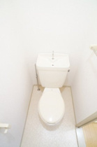 シンプルで使いやすいトイレです