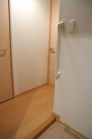 コスモ・ディエースの玄関