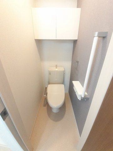 プレッソ太田Ⅲのトイレ|シンプルで使いやすいトイレです