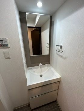 グランヴァン赤坂の洗面所
