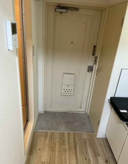 ミレーの玄関