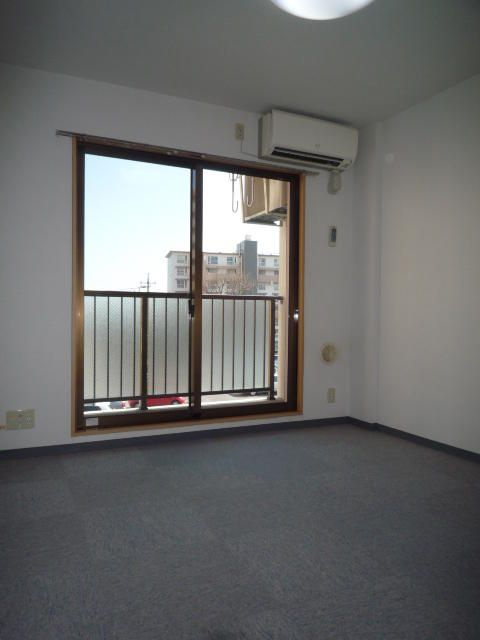 フィールドフジの居間・リビング