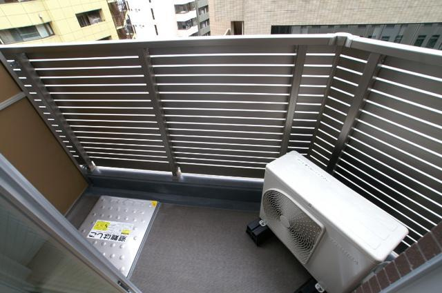 ブライズ神保町のバルコニー