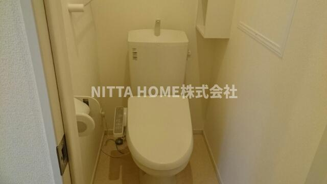ヴァンベールのトイレ|温水洗浄付きのトイレです＊