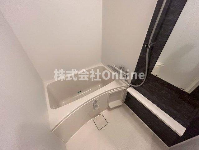 東大阪市菱江３丁目の賃貸マンションの浴室