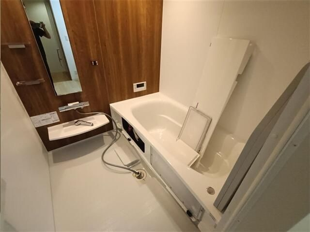 クレセール小田原の浴室