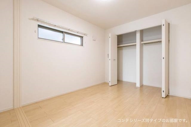 リシーズンの洋室