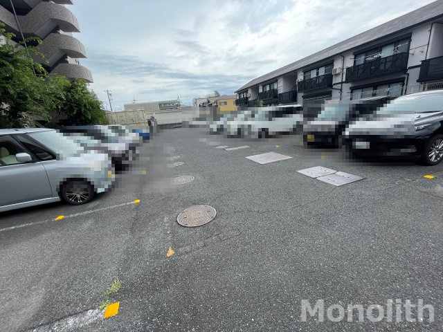 ロサノ・S・北豊中の駐車場