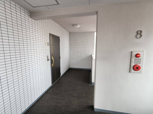 エリューディ船橋本町のロビー