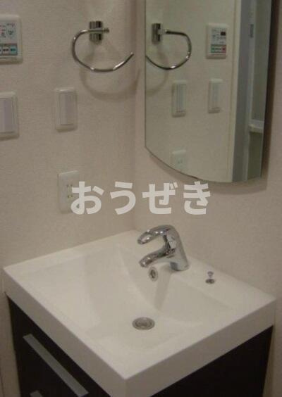 アーバイル三軒茶屋の洗面所