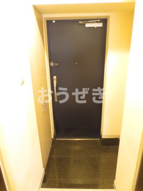 アーバイル三軒茶屋の玄関