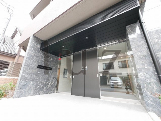 ブライズ川崎本町の外観