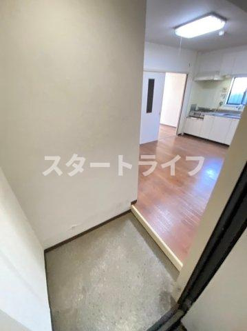 大阪市淀川区十八条３丁目の賃貸マンションの玄関
