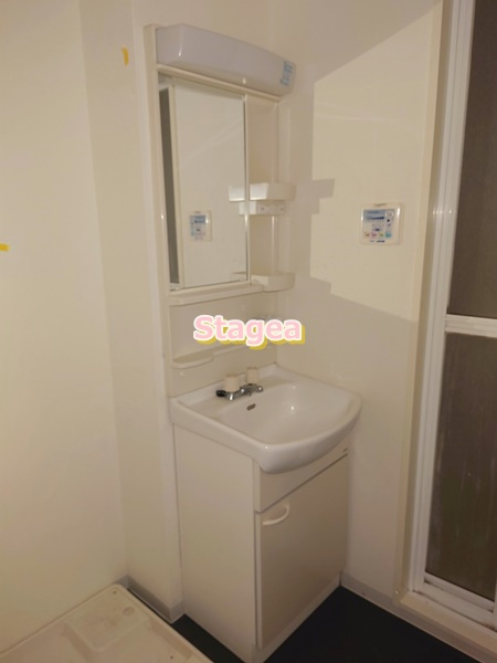 スパシエカステロ新都心の洗面所