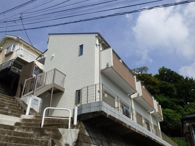 Ｃｏｍｆｏｒｔ桜ヶ丘の外観