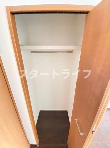 大阪市東淀川区西淡路４丁目の賃貸マンションの収納