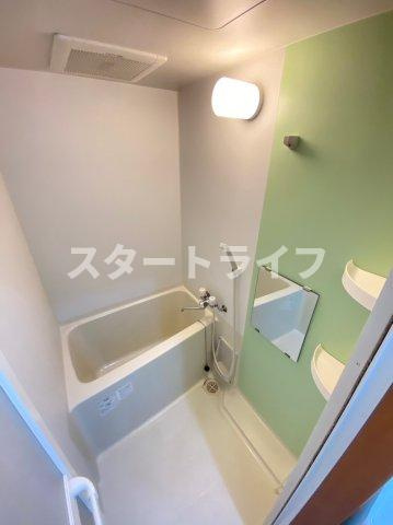 大阪市東淀川区西淡路４丁目の賃貸マンションの浴室
