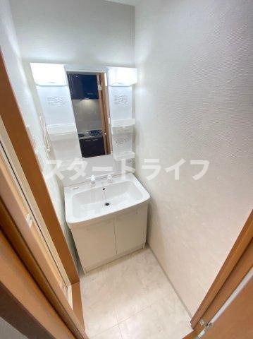 大阪市東淀川区西淡路４丁目の賃貸マンションの洗面所