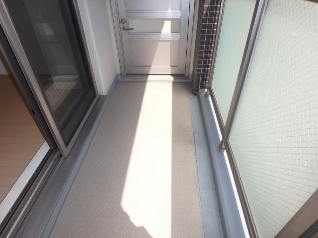 レジディア武蔵小杉のバルコニー