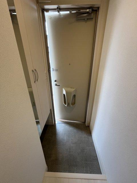 エルヴィータの玄関