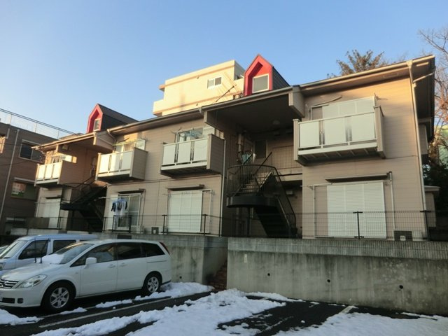 さいたま市浦和区東岸町のアパート