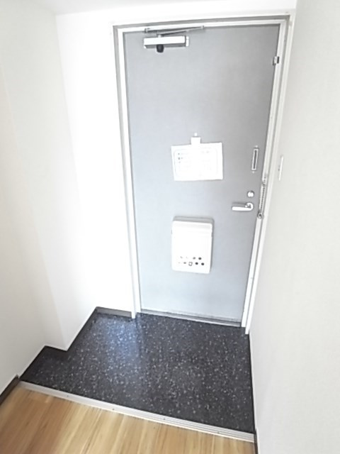 尼崎市名神町１丁目の賃貸マンションの玄関|玄関です