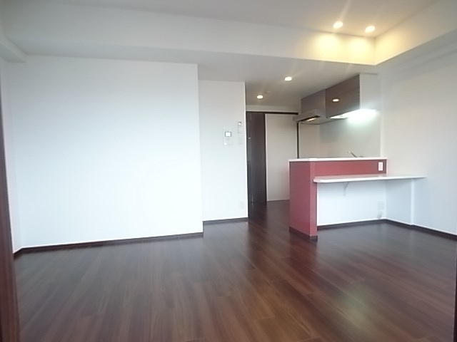 大阪市淀川区西中島３丁目の賃貸マンションの居間・リビング|おしゃれな居間です