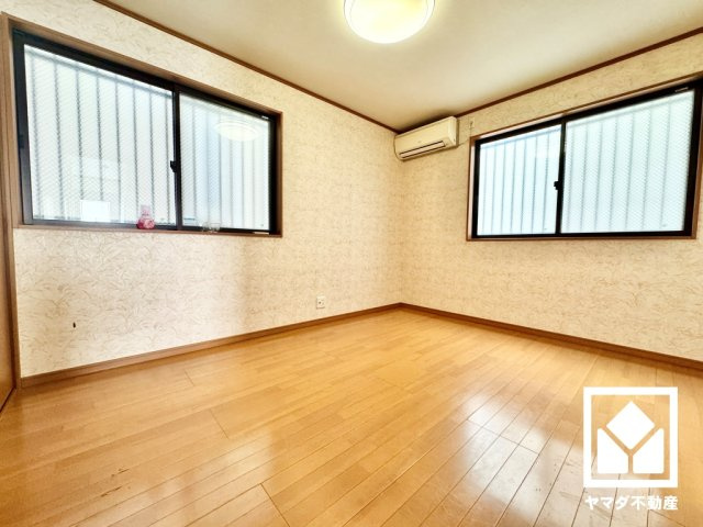 南区唐橋井園町の寝室
