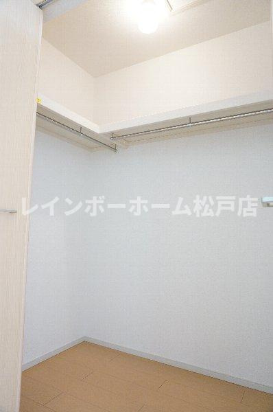 【非対面対応】接客・申込・契約オンライン！LINE×相談可！の収納|たっぷりとした収納スペースです