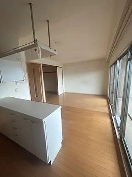 サンメゾン寝屋川の居間・リビング