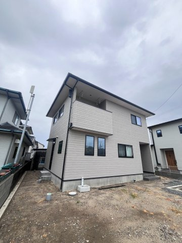 ☆選べる家具プレゼント☆伊予郡松前町大字北黒田　4SLDKの駐車場