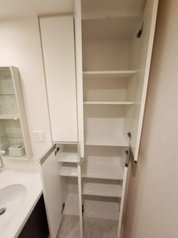 甲子園三番町ハイツの収納